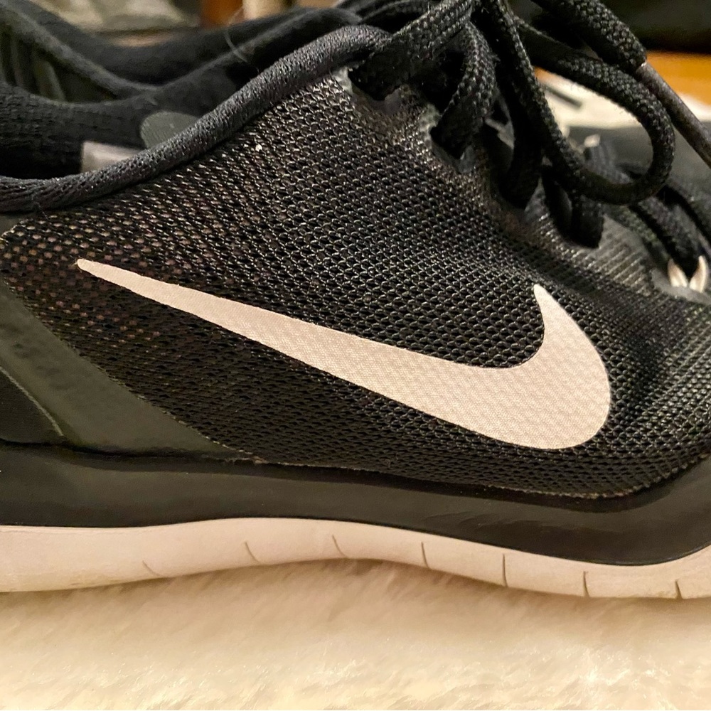 Nike training sneakers Size 8